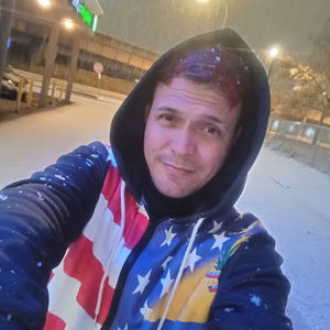 Meet your Posher, Yanit